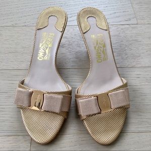Salvatore Ferragamo Glory Gold Pebble Sandals